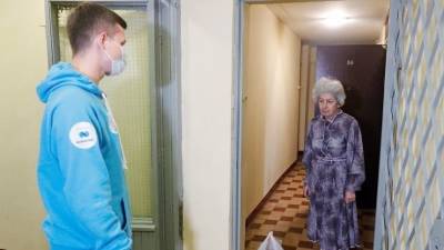 «Единая Россия» мобилизует волонтерские центры в период пандемии коронавируса - 5-tv.ru - Россия