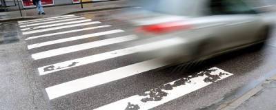 Porsche - В Новосибирске неизвестный на Porsche сбил женщину с ребенком и скрылся с места ДТП - runews24.ru - Новосибирск - район Центральный, Новосибирск