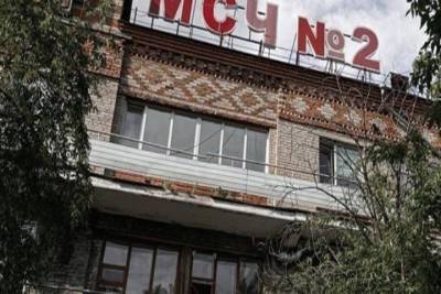 Три дня житель Томска выдавал себя за врача ради ухода за бабушкой в красной зоне МСЧ №2 - tomsk.mk.ru - Томск - Томская обл.