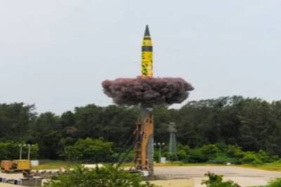Индия испытала ядерную ракету Agni-V с дальностью полета 5000 км - enovosty.com - Индия