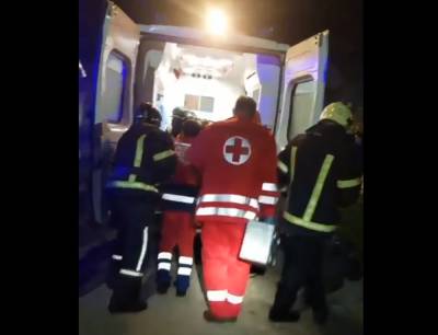 Под Одессой школьник повис на прутьях ограды, видео ЧП: "Перелазил через забор" - politeka.net - Украина - Одесса - Одесская обл.