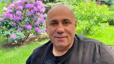 Иосиф Пригожин - «Для куражу я вам попу покажу»: Пригожин поддержал поведение коллег на премии - 5-tv.ru