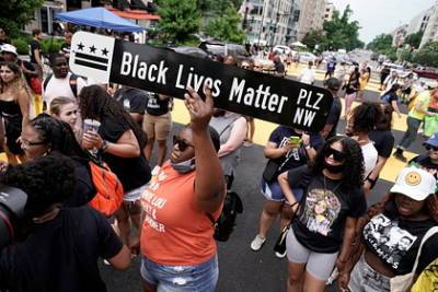 Джордж Флойд - Matter - В Швеции предъявлены обвинения 36 активистам Black Lives Matter - lenta.ru - США - Швеция - Миннеаполис