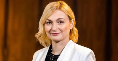 Евгения Кравчук - Нардеп Кравчук: На следующей неделе Рада рассмотрит отставки министров - kp.ua - Украина
