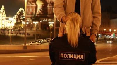 Руслан Бобиев - Для блогера и модели запросили по 10 месяцев колонии за фото на фоне храма - svoboda.org - Москва