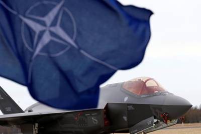 В США описали войну между Россией и НАТО - lenta.ru - Россия - США - Сирия - Эстония - Ирак - Литва - Афганистан - Латвия