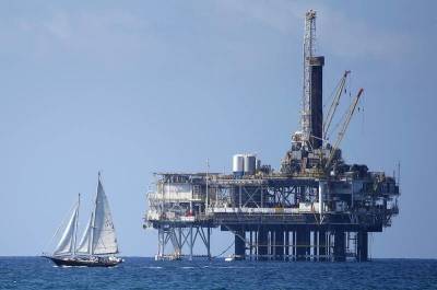 Фьючерсы на нефть WTI подешевели в ходе азиатской сессии - smartmoney.one - США - Reuters