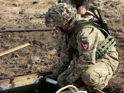 Людмила Денисова - Трое украинских военных ранены на Донбассе - gordonua.com - Россия - Украина - Крым - Луганская обл. - Донецкая обл. - Обстрелы