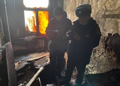 Парень и женщина сгорели в квартире под Якутском, трое малышей в больнице - province.ru - Россия - Якутск