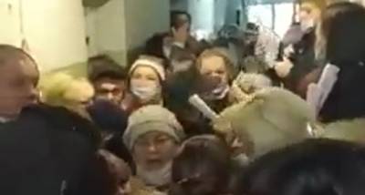 "Поздно поняли": украинцы "штурмуют" поликлиники, чтобы вакцинироваться - politeka.net - Украина - Мариуполь