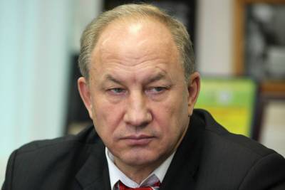 Дмитрий Песков - Валерий Рашкин - Кремль прокомментировал поимку депутата Рашкина с убитым лосем - mk.ru - Россия