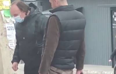 Пьяный неадекват размахивал оружием на глазах у ребенка: видео с места ЧП в Харькове - politeka.net - Украина - Харьков