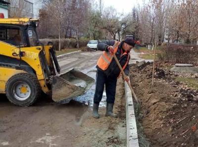 В Ульяновске заделывают ямы во дворах - ulpravda.ru - Ульяновск - Люксембург