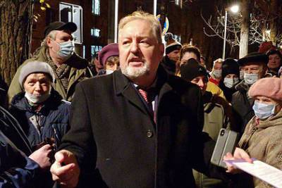 Валерий Рашкин - Сергей Обухов - Юрий Афонин - В КПРФ назвали филькиной грамотой протокол на депутата Госдумы Рашкина - lenta.ru - Россия - Саратовская обл.