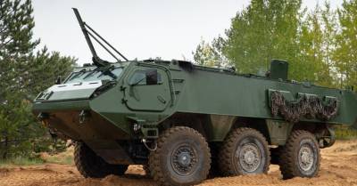 Артис Пабрикс - Национальные вооруженные силы Латвии получили первую партию финских бронемашин Patria - rus.delfi.lv - Финляндия - Латвия