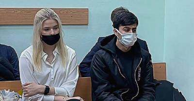Руслан Бобиев - Анастасия Чистова - В Москве блогера и его подругу отправили в колонию за фото с имитацией секса на фоне храма - kp.ua - Москва - Россия - Украина - Таджикистан