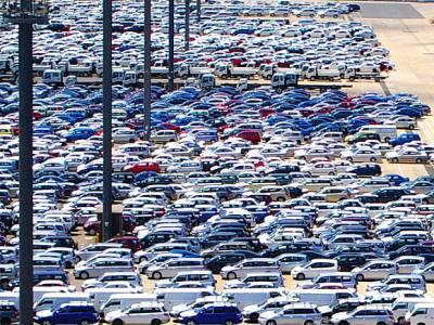 Владимир Путин - В России предсказывают падение продаж автомобилей - rosbalt.ru - Россия