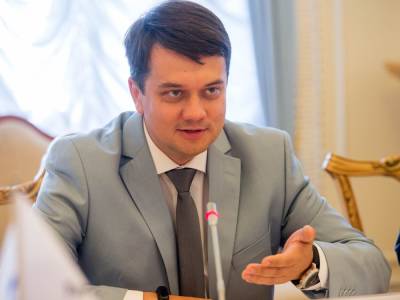 Владимир Зеленский - Дмитрий Разумков - Денис Пушилин - Сергей Аксенов - Леонид Пасечник - Алексей Данилов - Разумков о санкциях СНБО: Преимущественно принимаются списком, мы не знаем, кто все эти люди - gordonua.com - Россия - Украина - Крым - ДНР - ЛНР - Снбо