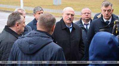 Александр Лукашенко - Что ждет деревообработку, зачем Беларуси свой картон и появится ли налог на квартиру? О чем Лукашенко говорил в Добруше - belta.by - Белоруссия - Добруш