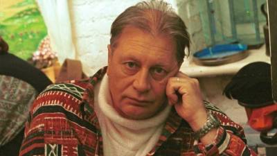 «Позволял себя любить»: почему не сложился брак Смирнитского с актрисой Пашковой - 5-tv.ru - РСФСР