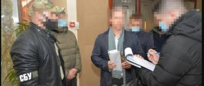 СБУ: «лоббист» шоу-бизнеса пытался дать «Слуге народа» взятку в $100 000 - w-n.com.ua - Украина