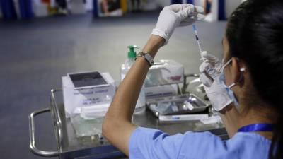 Регулятор США разрешил применение вакцины Pfizer для детей 5—11 лет - russian.rt.com - США