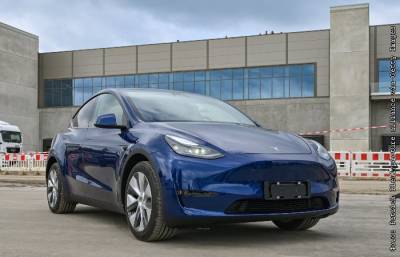 Рост продаж Tesla за III квартал превысил ожидания аналитиков - interfax.ru - Москва - США