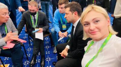 Владимир Зеленский - Зеленский заявил, что будет президентом, пока «слуги народа» не выполнят все обещания партии - ru.slovoidilo.ua - Украина