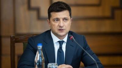 Владимир Зеленский - Зеленский заявил о «мощной» Украине и ее «наглой» политике - 5-tv.ru - Украина - Львовская обл.