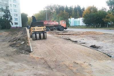 На одной из улиц Котовска ремонтируют тротуар - tambov.mk.ru - Котовск