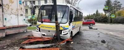В Ангарске 14 человек пострадали в ДТП с рейсовым автобусом - runews24.ru - Россия - Иркутская обл. - Ангарск