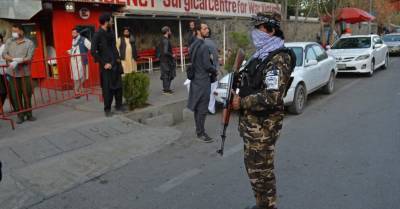 Забиулла Муджахид - У входа в кабульскую мечеть взорвалась бомба, есть погибшие - rus.delfi.lv - Франция - Афганистан - Латвия - Кабул - Kabul