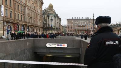 Нетрезвого мужчину задержали за стрельбу у метро "Сенная площадь" - dp.ru - респ. Кабардино-Балкария