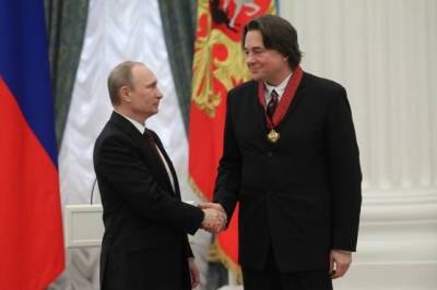 Константин Эрнст - Эрнста назвали бенефициаром офшора, занимающегося проектом по сносу кинотеатров под ТЦ - znak.com - Москва - Москва - Британские Виргинские Острова