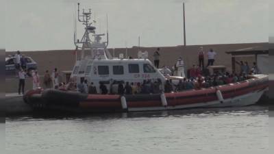 Сотни нелегалов прибыли на Лампедузу - ru.euronews.com - Италия - Грузия - Франция - Румыния - Афганистан - Бангладеш