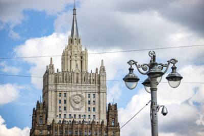 Мария Захарова - В МИД прокомментировали сообщение о пленении 37 россиян украинскими военными - lenta.ru - Россия - Украина - ДНР