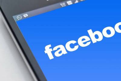 Приставы начали принудительное взыскание с Facebook штрафа на 17 млн рублей - mk.ru - Россия - район Таганский