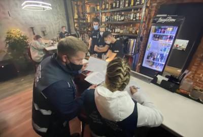 Александр Беглов - Петербургские чиновники закрыли шесть баров в начале локдауна - abnews.ru - р-н Приморский
