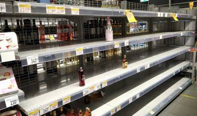 Россияне перед локдауном ринулись в салоны красоты и раскупили весь алкоголь - newizv.ru
