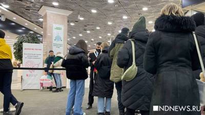 Не пускают в продуктовый, выносят еду на улицу: как прошел первый антиковидный день - newdaynews.ru