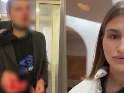 Сотрудник Эрмитажа сломал нос посетителю из-за QR-кода - bloknot.ru - Санкт-Петербург