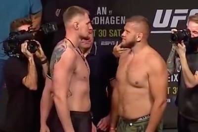 Александр Волков - Россиянин Волков одержал победу над поляком на турнире UFC - lenta.ru - Россия - Абу-Даби