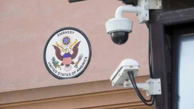 Мария Захарова - Захарова заявила о разрушении США консульских услуг в России - iz.ru - Россия - США - Израиль