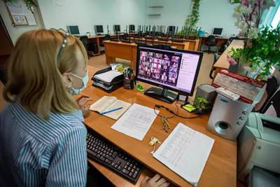 Перейдут ли школы на дистанционное обучение в Москве после 7 ноября, слухи о переводе на дистант - yur-gazeta.ru - Москва - Московская обл.