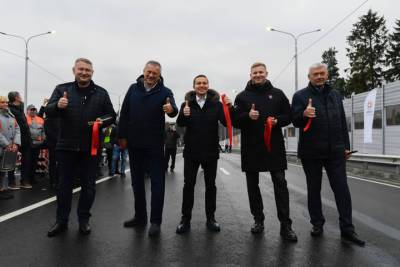 Во Всеволожске открыли красно-синий путепровод - mk.ru - Ленинградская обл. - Всеволожск