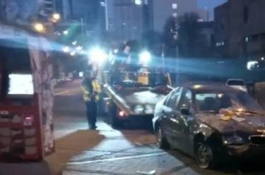 В Киеве легковое авто влетело в ларек: один человек пострадал. ФОТО - enovosty.com - Киев - Kiev