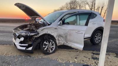 Три человека пострадали в ДТП с Ford и Hyundai на воронежской трассе - vestivrn.ru - Воронеж - Луганск - county Ford - Tucson