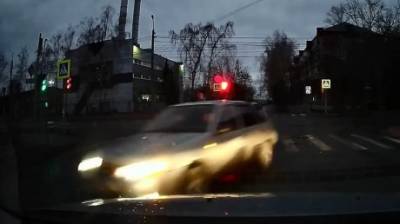 Пензенца поразил маневр водителя при повороте на Ленинградскую - penzainform.ru - Пенза