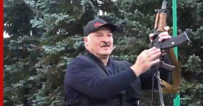 Александр Лукашенко - Николай Лукашенко - Автомат Лукашенко стал экспонатом выставки - profile.ru - Украина - Белоруссия