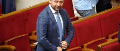 Давид Арахамия - Наталья Влащенко - Григорий Сковорода - Арахамия оправдался за нелепый конфуз со Сковородой, похвалившись золотой медалью и «красным» дипломом - w-n.com.ua